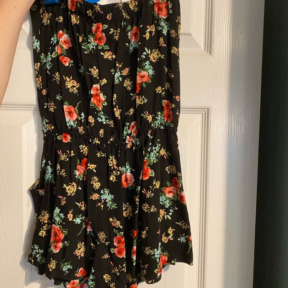 Romper - Picture 3 of 5